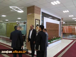 در  حاشیه  اختتامیه مناظره دانشجویی :

بازدید دکتر اوجاقلو از مرکز رشد فناوری فرهنگی جهاد دانشگاهی استان زنجان 2