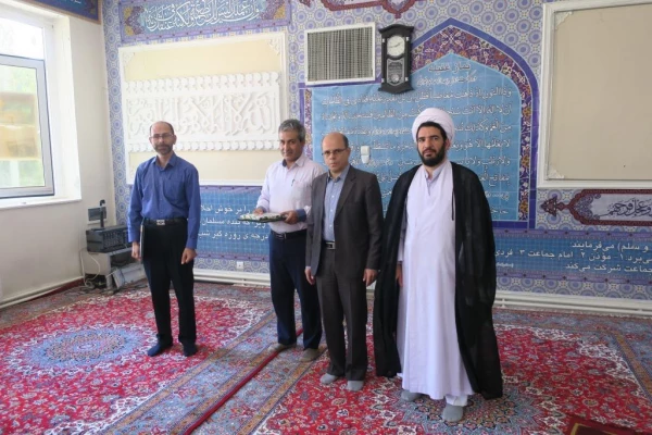 تقدیر از فعالان نماز