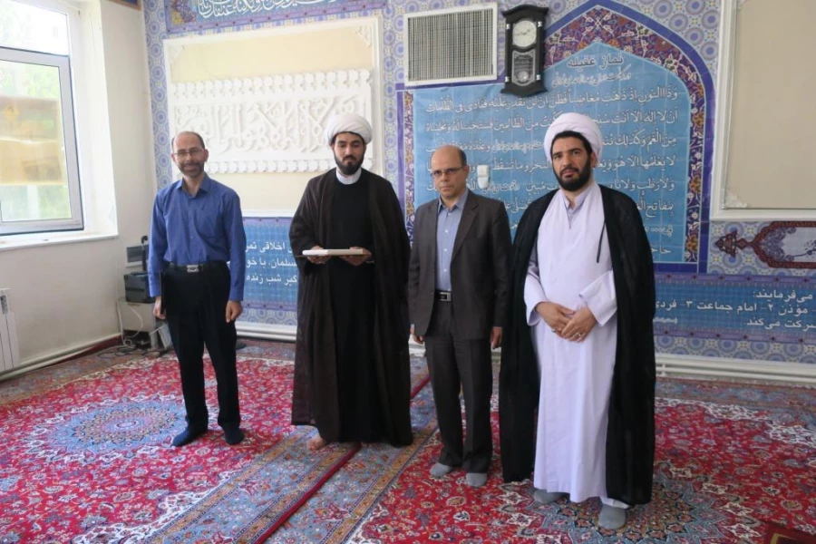 تقدیر از فعالان نماز