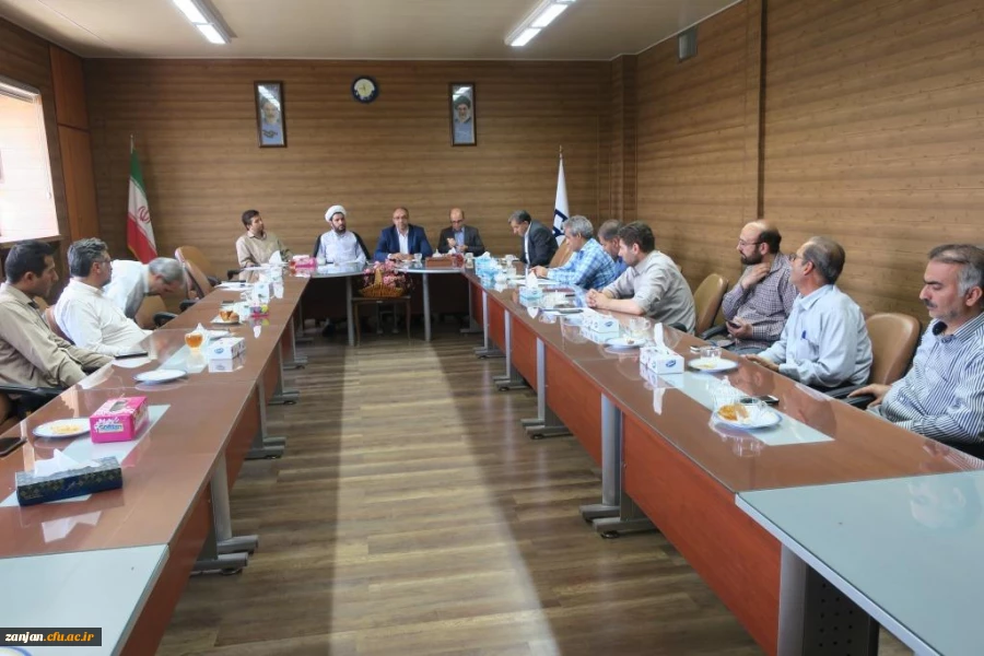 جلسه معارفه معاون توسعه منابع انسانی و دانشجویی و مسئول امور دانشجویی پردیس شهید بهشتی زنجان