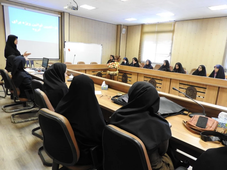 کارگاه مدیریت گروه های کوچک 3