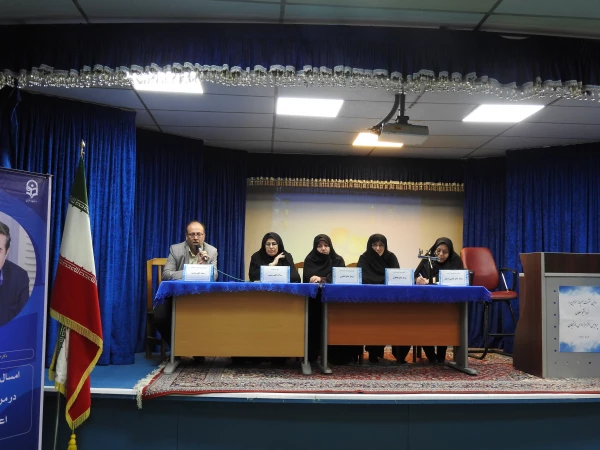 برگزاری نشست مسئولین پردیس الزهرا (س) با نودانشجو معلمان  2