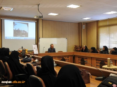 به مناسبت روز بزرگداشت حافظ در پردیس الزهراء(س) برگزار شد:

آیین بزرگداشت حافظ