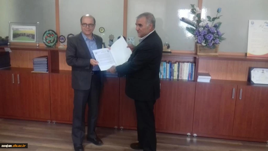 امضای تفاهم نامه با رئیس هیئت ورزش های همگانی استان زنجان