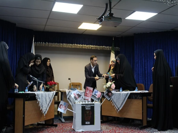 مناظره ی دانشجویی(دایره ی متقاطع) 2