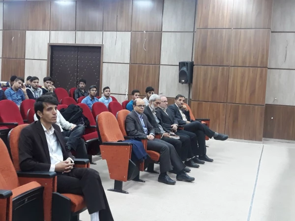 دیدار مسئولان گزینش آموزش و پرورش استان زنجان با دانشجویان پردیس شهید بهشتی زنجان