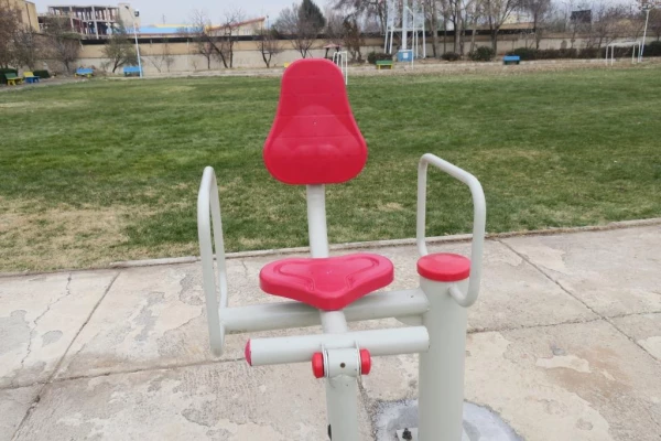 نصب مجموعه اسباب ورزشی در پردیس شهید بهشتی زنجان