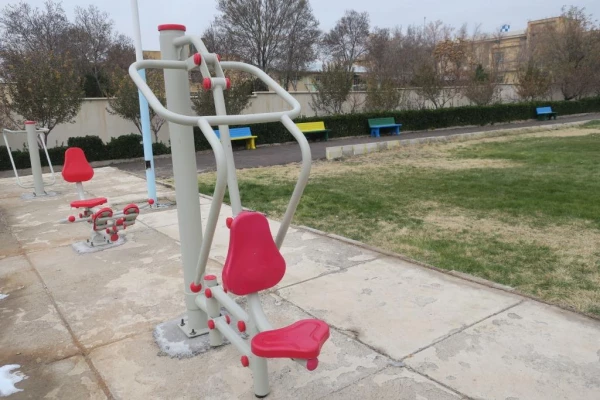 نصب مجموعه اسباب ورزشی در پردیس شهید بهشتی زنجان