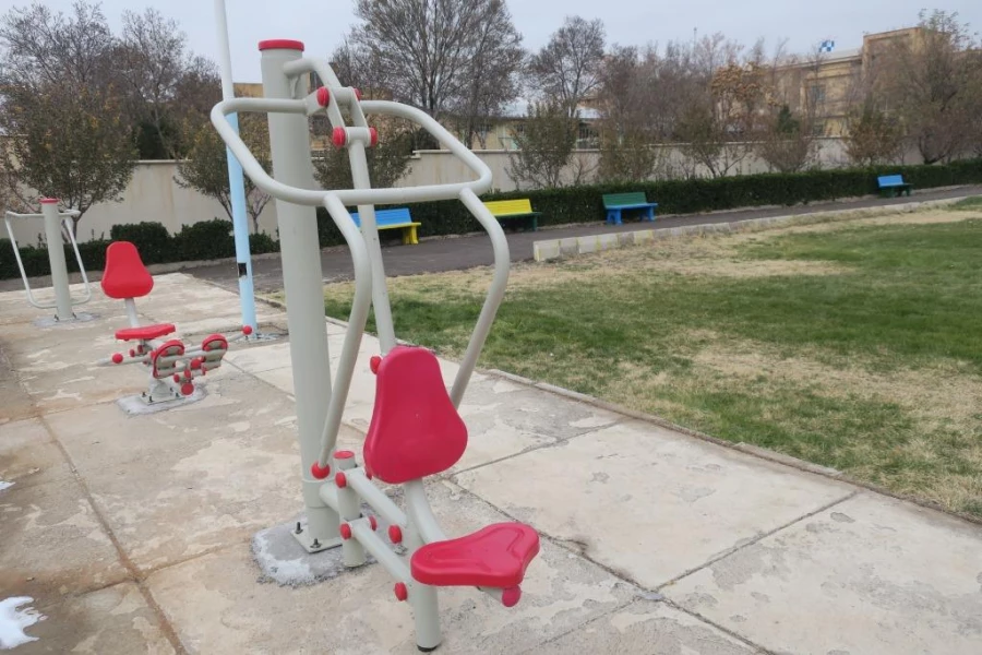 نصب مجموعه اسباب ورزشی در پردیس شهید بهشتی زنجان