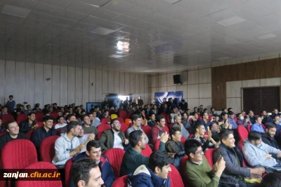 در سالن بعثت پردیس شهید بهشتی برگزار شد:

ویژه برنامه گرامیداشت روز دانشجو با حضور انبوه دانشجویان و با اجرای برنامه های متنوع و تقدیر از فعالان فرهنگی