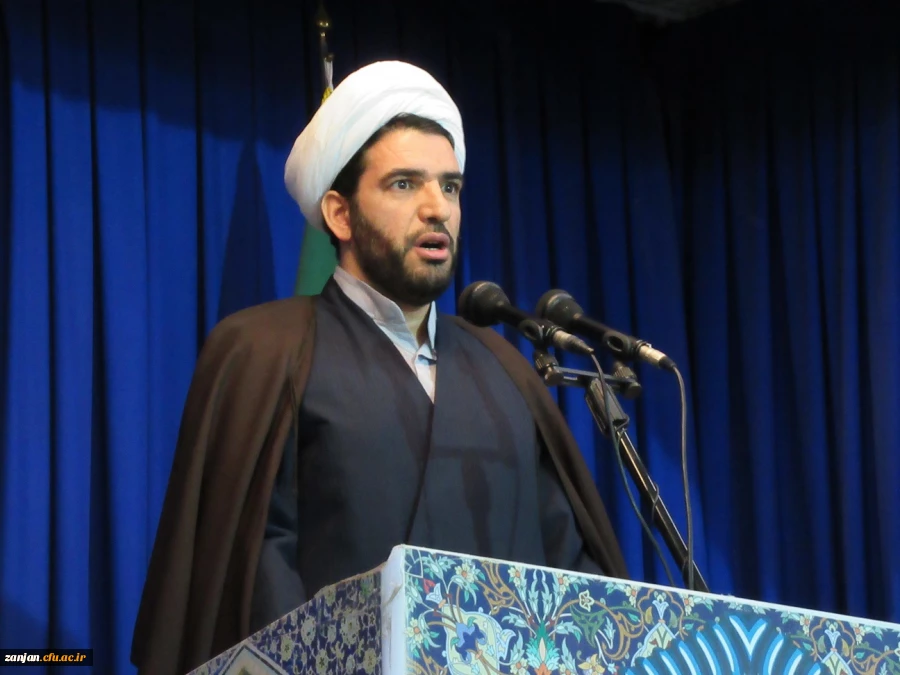 حوزه و دانشگاه به  دنبال یک هدف واحد بوده و آن ایجاد جامعه اسلامی الگو می باشد 3