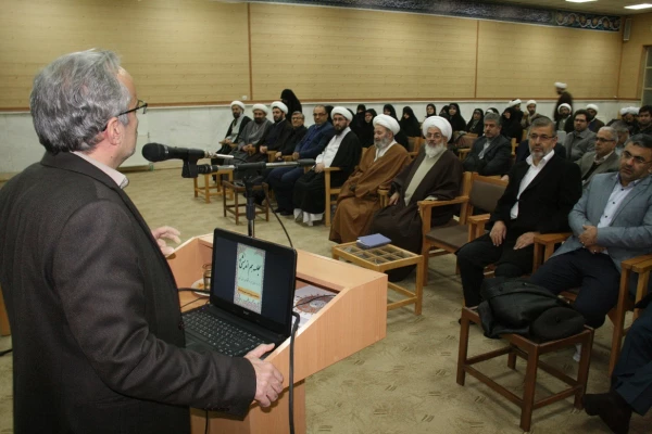 همکاری در عرصه های اجتماعی، سیاسی و فرهنگی با رعایت استقلال از مصادیق وحدت حوزه و دانشگاه است 4