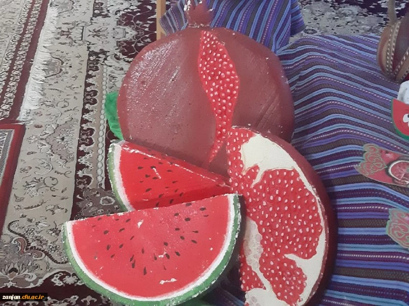 دکتر اوجاقلو ضمن حضور در مراسم شب یلدا در سرای دانشجویی پردیس الزهرا(س) با دانشجویان به گفتگو پرداخت 2