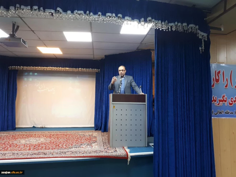 کارگاه یک روزه کتاب ارزشمند  " آزادی بندگی هدف زندگی " 3