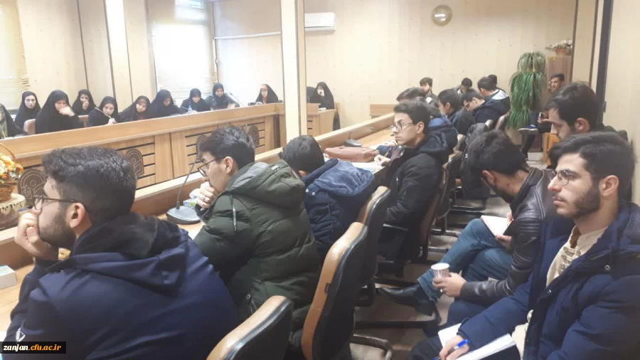 کارگاه یک روزه کتاب ارزشمند  " آزادی بندگی هدف زندگی " 4