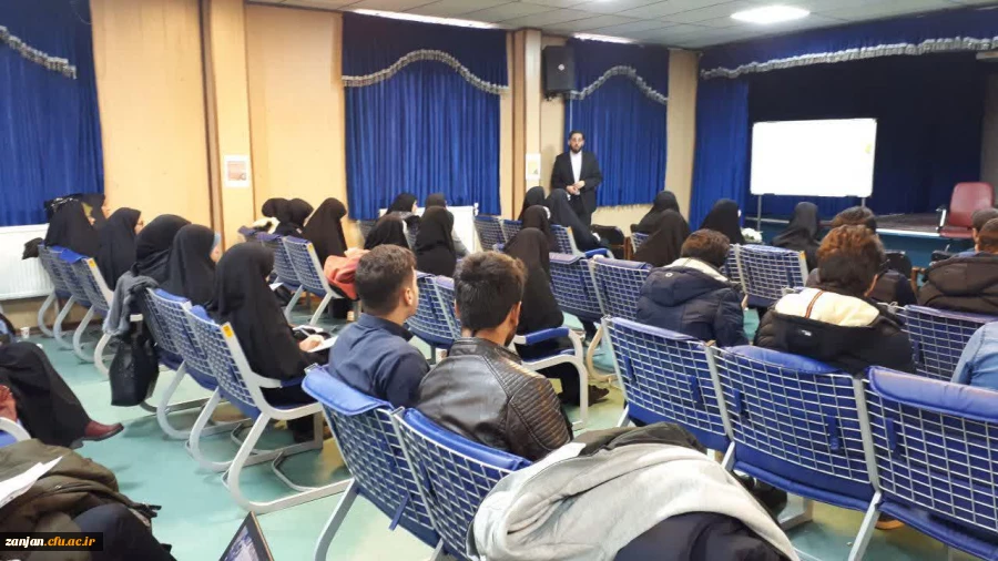 کارگاه یک روزه کتاب ارزشمند  " آزادی بندگی هدف زندگی " 6