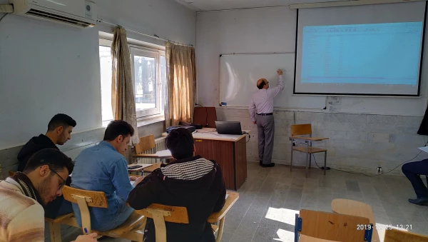 جلسه پنجم کارگاه آموزشی spss برگزار شد 3