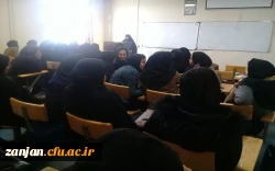 حضور مبلغه در دانشگاه جهت پاسخگویی به سوالات و شبهات دانشجویان