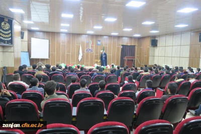 به مناسبت دهه فجر انقلاب اسلامی و با حضور دانشجویان پردیس شهید بهشتی برگزار شد:

ویژه برنامه گام دوم انقلاب با سخنرانی حجت الاسلام دکتر خاکی با موضوع عدالت آموزشی