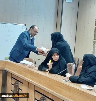 تقدیر از همکاران پردیس الزهرا(س) به مناسبت ولادت باسعادت سرور زنان عالم حضرت فاطمه زهرا(س) 2