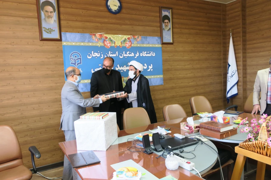 مراسم تکریم و تودیع دکتر حسین احمدی