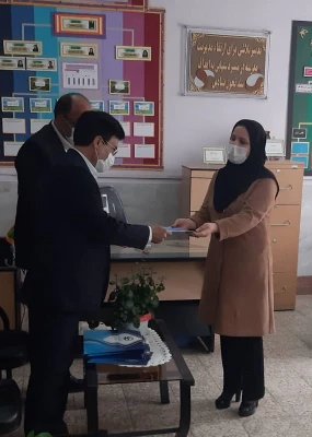 بازدید از مدارس کارورزی توسط مدیر امور پردیس های استان و رئیس آموزش و پرورش ناحیه یک زنجان 4