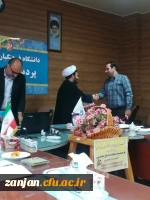  برگزاری نشست هم اندیشی اساتید هئیت علمی و کارکنان پردیس الزهرا(س) زنجان به مناسبت گرامیداشت هفته دفاع مقدس 2