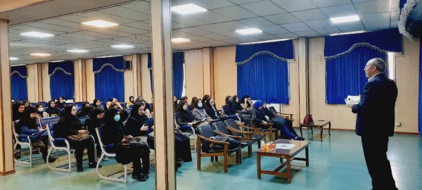 به مناسبت هفته تغذیه سالم کارگاه آموزش تغذیه سالم در برابر بیماری های مزمن برگزار گردید 3