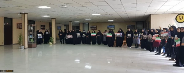 تجمع اعتراض آمیز اساتید. کارکنان و دانشجو معلمان دانشگاه فرهنگیان استان زنجان در اعتراض به حمله تروریستی به حرم شاهچراغ 2