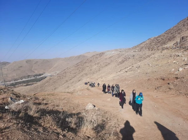 برنامه ی کوهپیمایی و زیارت مزار شهدای گمنام به مناسبت گرامیداشت سالروز تشکیل بسیج مستضعفین 3