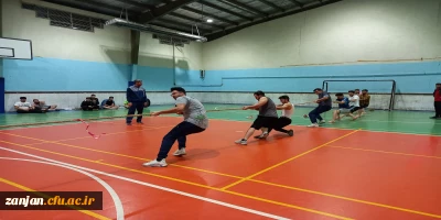 به مناسبت روز دانشجو انجام شد:

برگزاری مسابقات طناب کشی، در پردیس شهید بهشتی