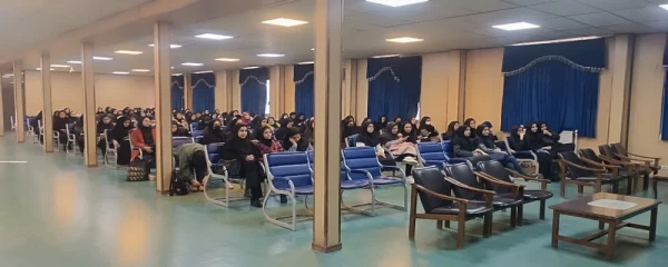                                                                                              برگزاری نشست توجیهی شیوه نامه ی آموزشی و انضباطی پردیس الزهرا(س)  2