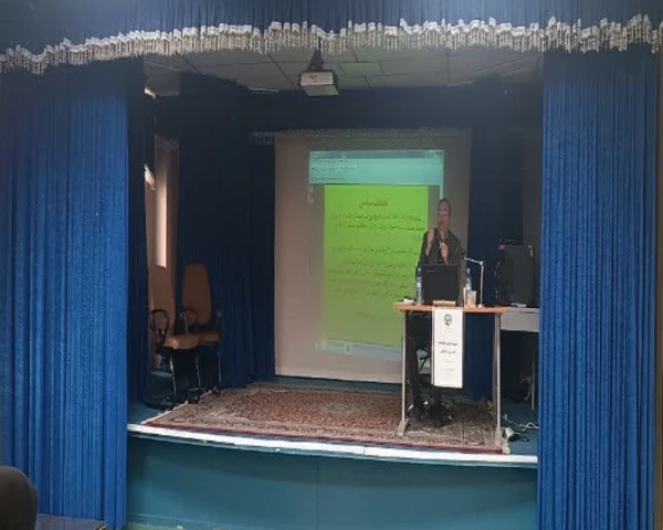                                                                                              برگزاری نشست توجیهی شیوه نامه ی آموزشی و انضباطی پردیس الزهرا(س)  2