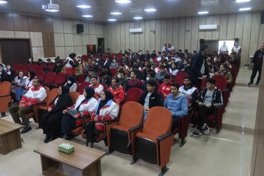 مانور ایمنی در برابر زلزله در دانشگاه فرهنگیان پردیس شهید بهشتی زنجان برگزار شد 5