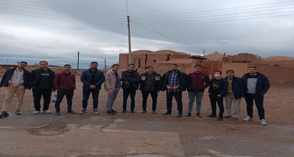 حضور دانشجویان شهید بهشتی در مراسم سومین سالگرد شهادت سردار سلیمانی در کرمان در قالب اردوی راهیان مقاومت