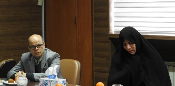 نشست بصیرت افزایی اساتید و کارکنان با موضوع «بررسی تحولات جهانی و دستاوردهای انقلاب اسلامی ایران» 3