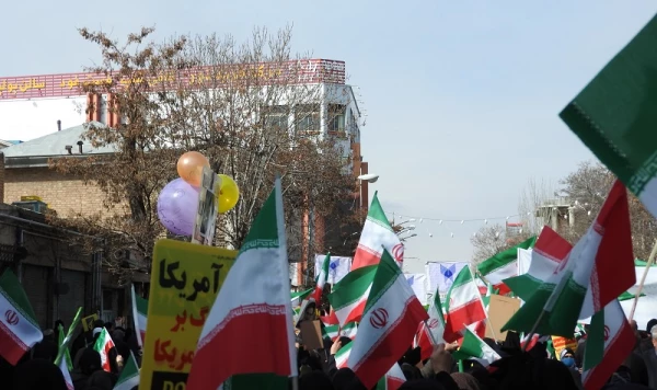                                                           حضور با شکوه کارکنان، اساتید و دانشجومعلمان دانشگاه فرهنگیان استان زنجان در راهپیمایی 22 بهمن 5