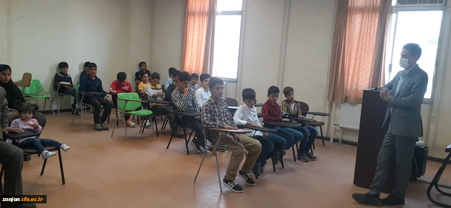 بازدید دانش آموزان مدارس ناحیه 1 و2 در هفته مشاغل از دانشگاه فرهنگیان پردیس الزهرا(س)  2