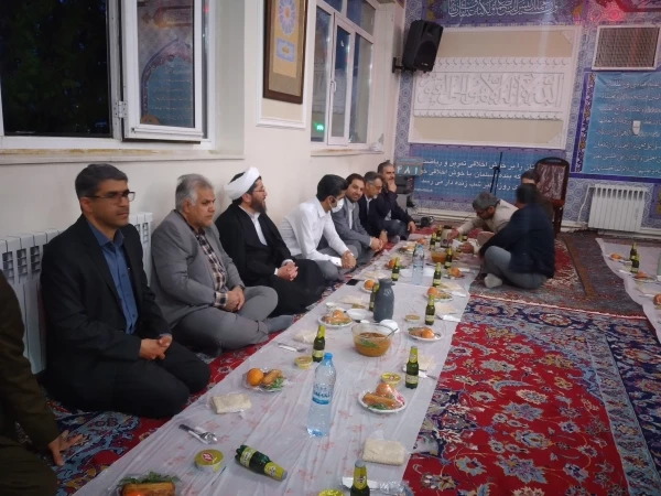 برگزاری مراسم ضیافت افطاری در پردیس شهید بهشتی زنجان 3