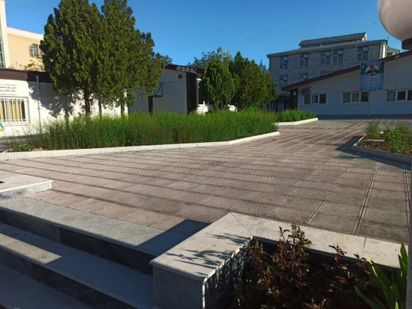 گل کاری و ترمیم فضای سبز پردیس شهید بهشتی 3