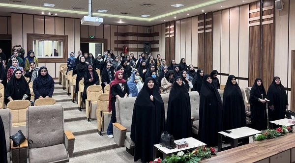 برگزاری ویژه برنامه ی گرامی داشت دهه ی سرآمدی با همکاری معاونت فرهنگی و اجتماعی شهرداری زنجان 3