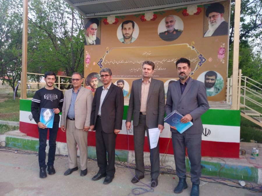 برگزاری ویژه برنامه ی گرامی داشت دهه ی سرآمدی آموزش با همکاری معاونت فرهنگی و اجتماعی شهرداری زنجان 7