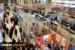 بازدید دانشجومعلمان پردیس الزهرا(س) در نمایشگاه کتاب تهران 2