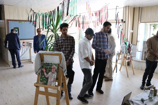 برپایی نمایشگاه بمناسبت هفته دفاع مقدس 3