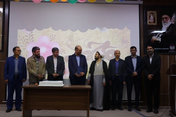 جشن هفته وحدت و میلاد نبی مکرم اسلام (ص) در دانشگاه فرهنگیان پردیس شهید بهشتی برگزار گردید. 6