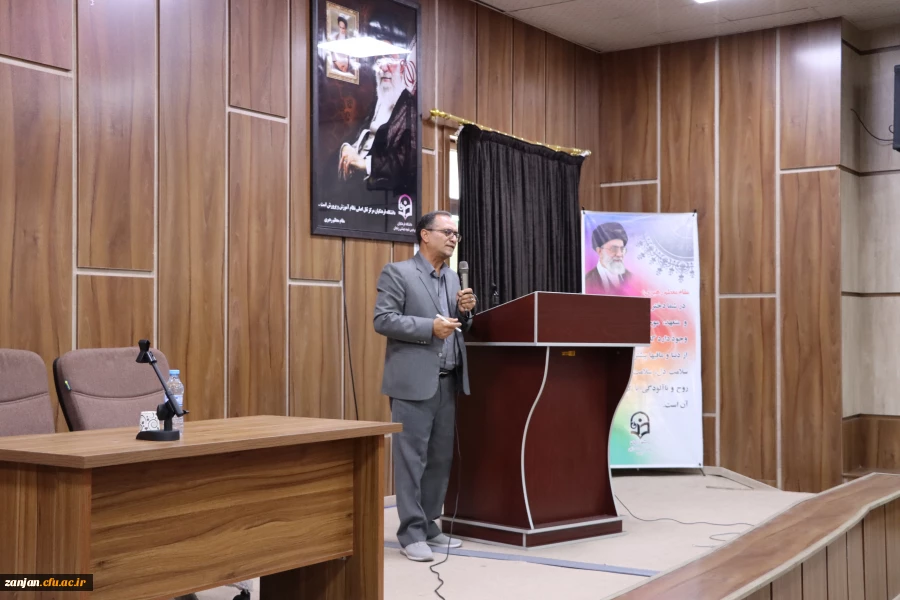 نشست صمیمی دانشجویان با مسئولین دانشگاه و مسئولین گزینش استان 4