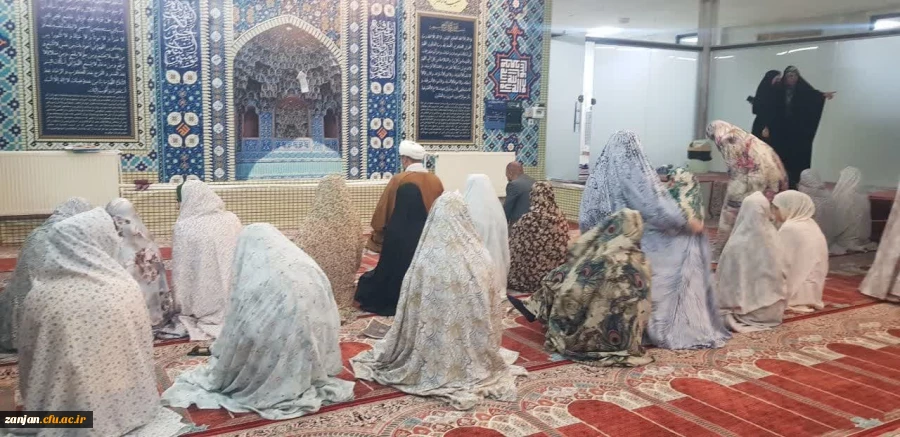 مراسم هفتگی زیارت عاشورا 