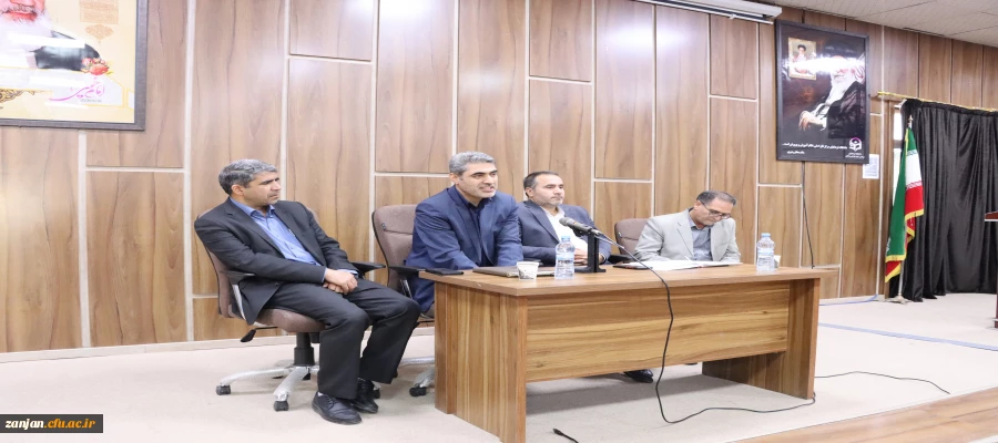 نشست تخصصی دانشجویان با مسئولین پردیس و مسئولین امور اداری و امور آموزش اداره کل آموزش و پرورش استان 2