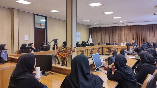 نشست مشترک مسئولین پردیس ها و اداره کل آموزش و پرورش استان با دانشجومعلمان 3