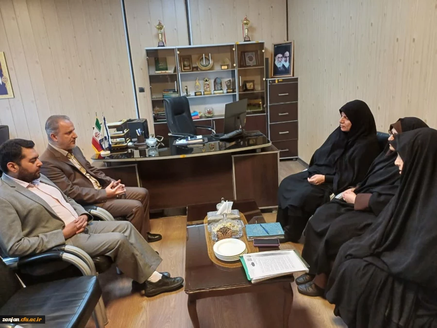 دیدار مدیر عامل دارالقرآن کریم زنجان با مدیرامور پردیس های دانشگاه فرهنگیان استان زنجان 3